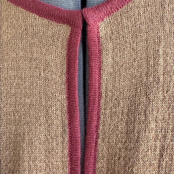 NOVICA Spicy Paprika Cape 100% baby alpaca made in Peru - Picture 6 of 10